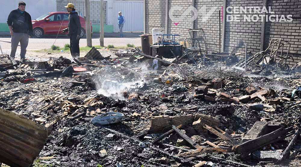 Canal1.tv - Pérdidas totales en el incendio de una vivienda - OLAVARRIA ...